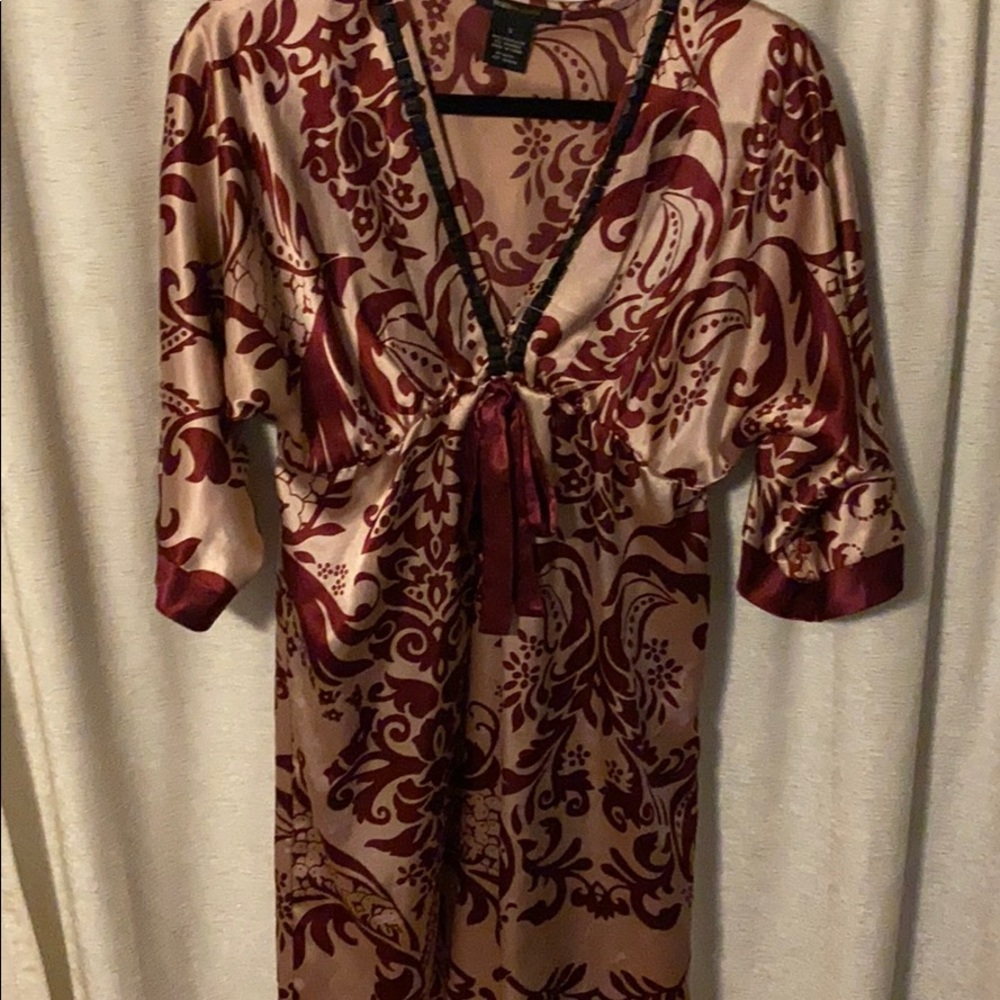 V neck dress
